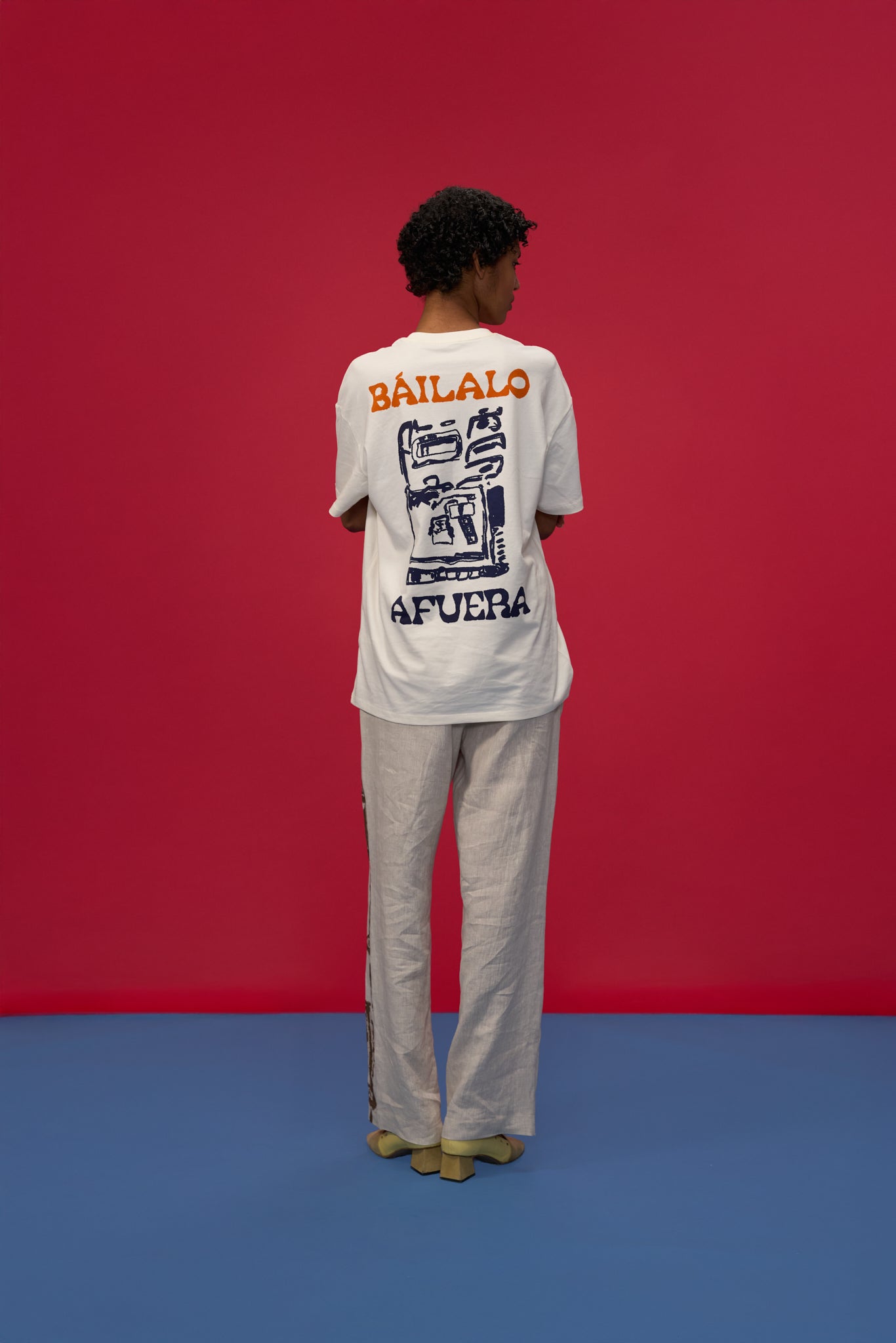 Báilalo Afuera T- Shirt