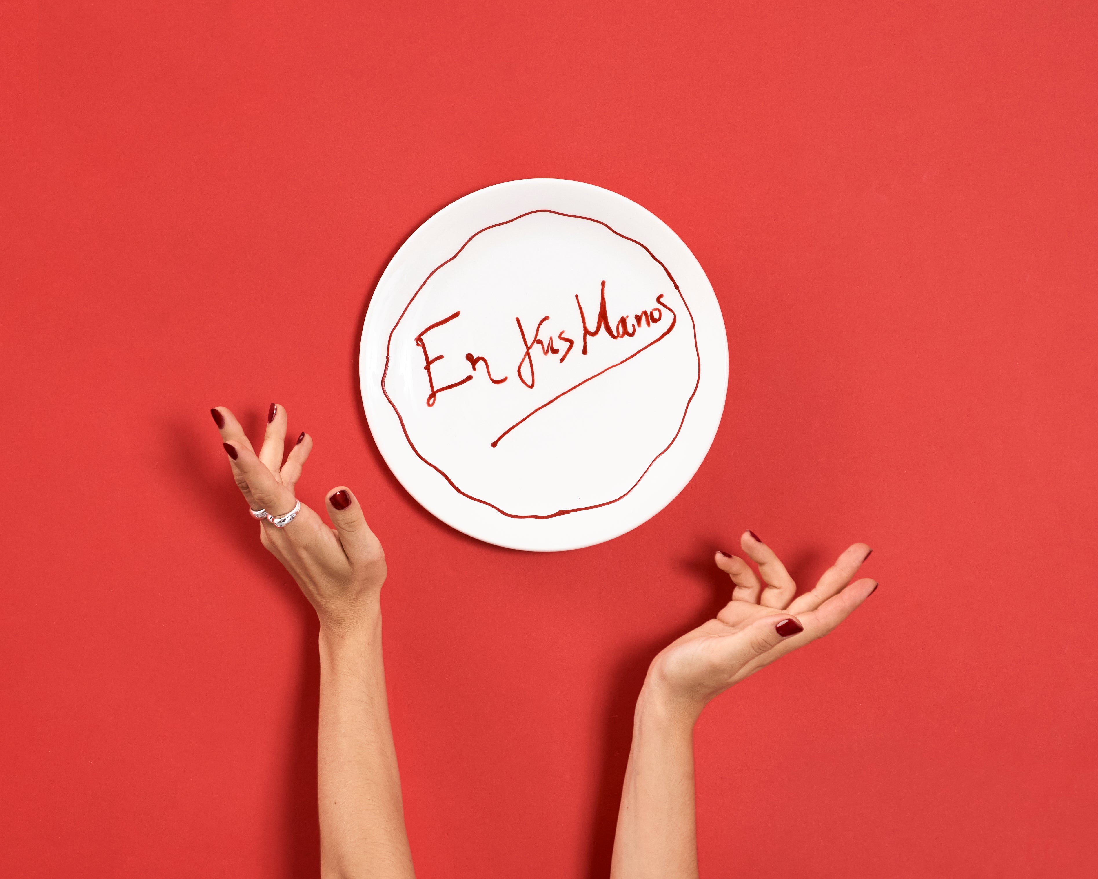 "En tus manos"  Plate