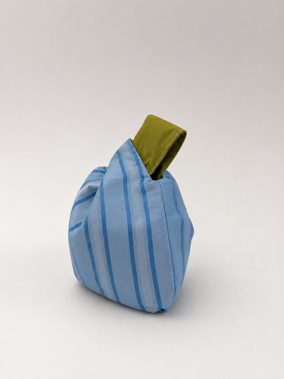 Piropo Knot Bag Celeste