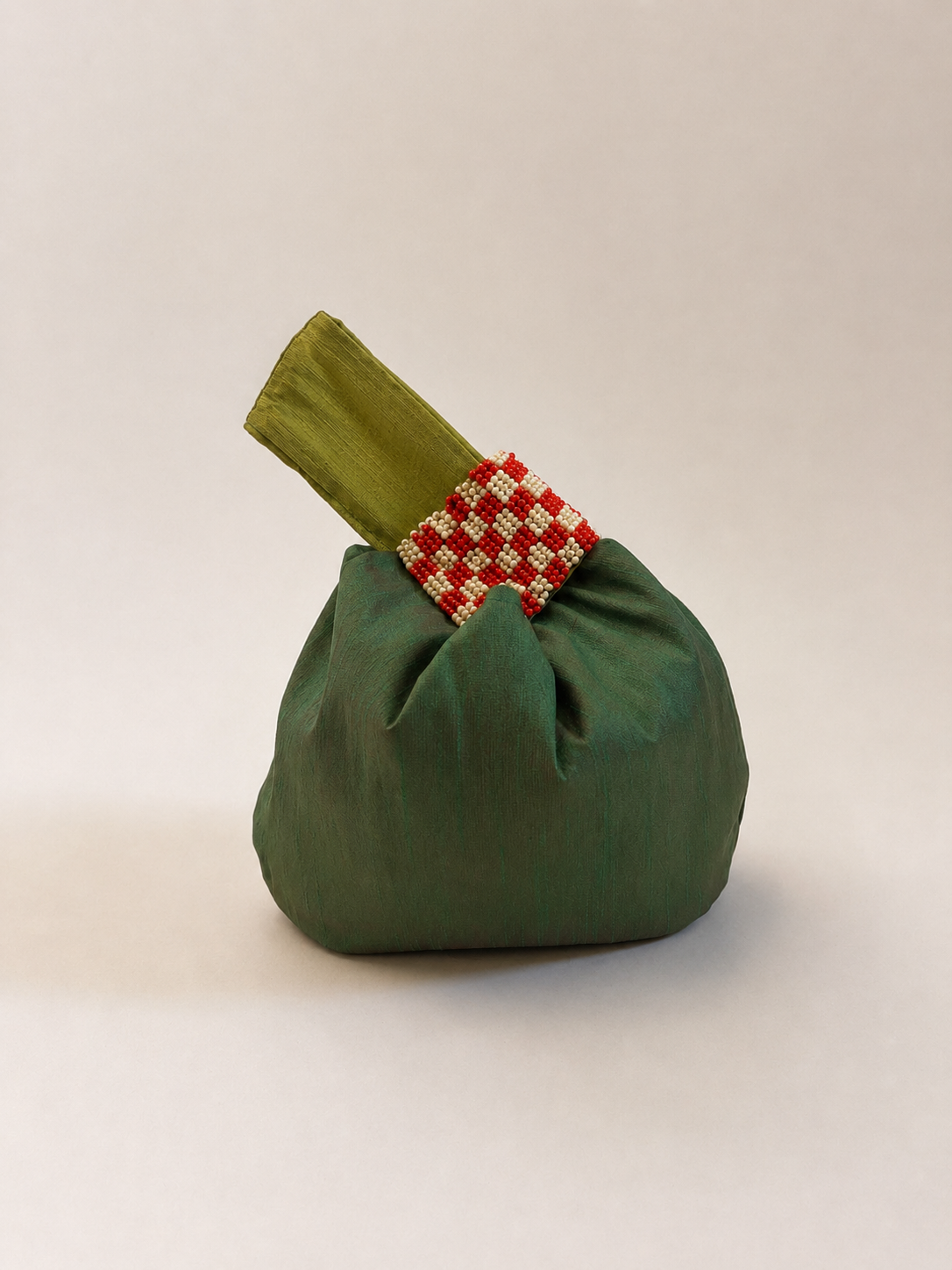 Piropo Knot Bag Verde with Beads