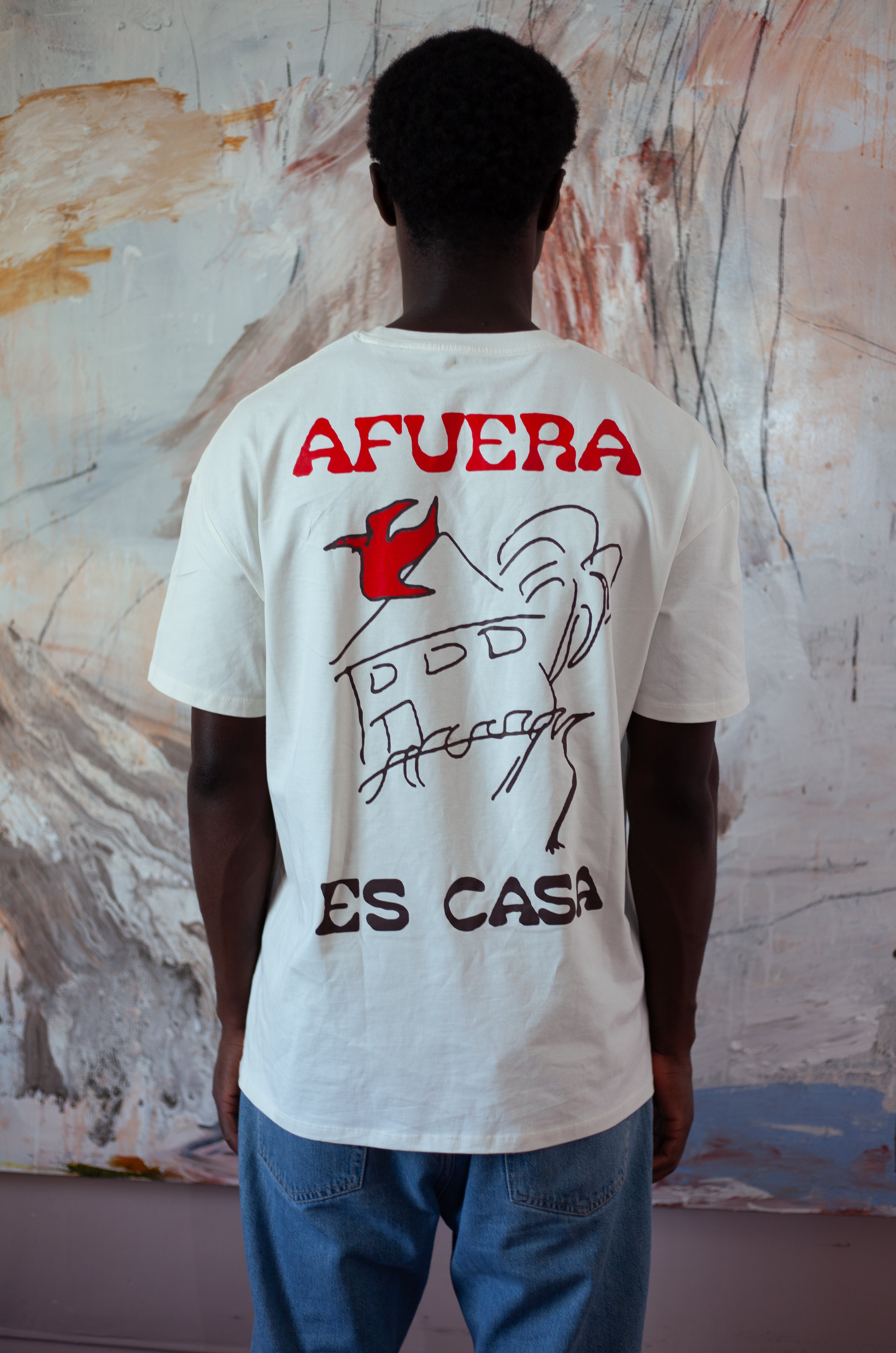 AFUERA ES CASA