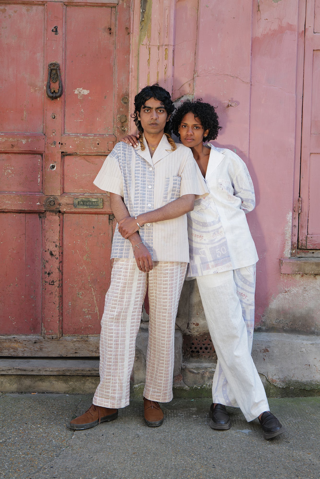 RICO RED LINEN SHORTS